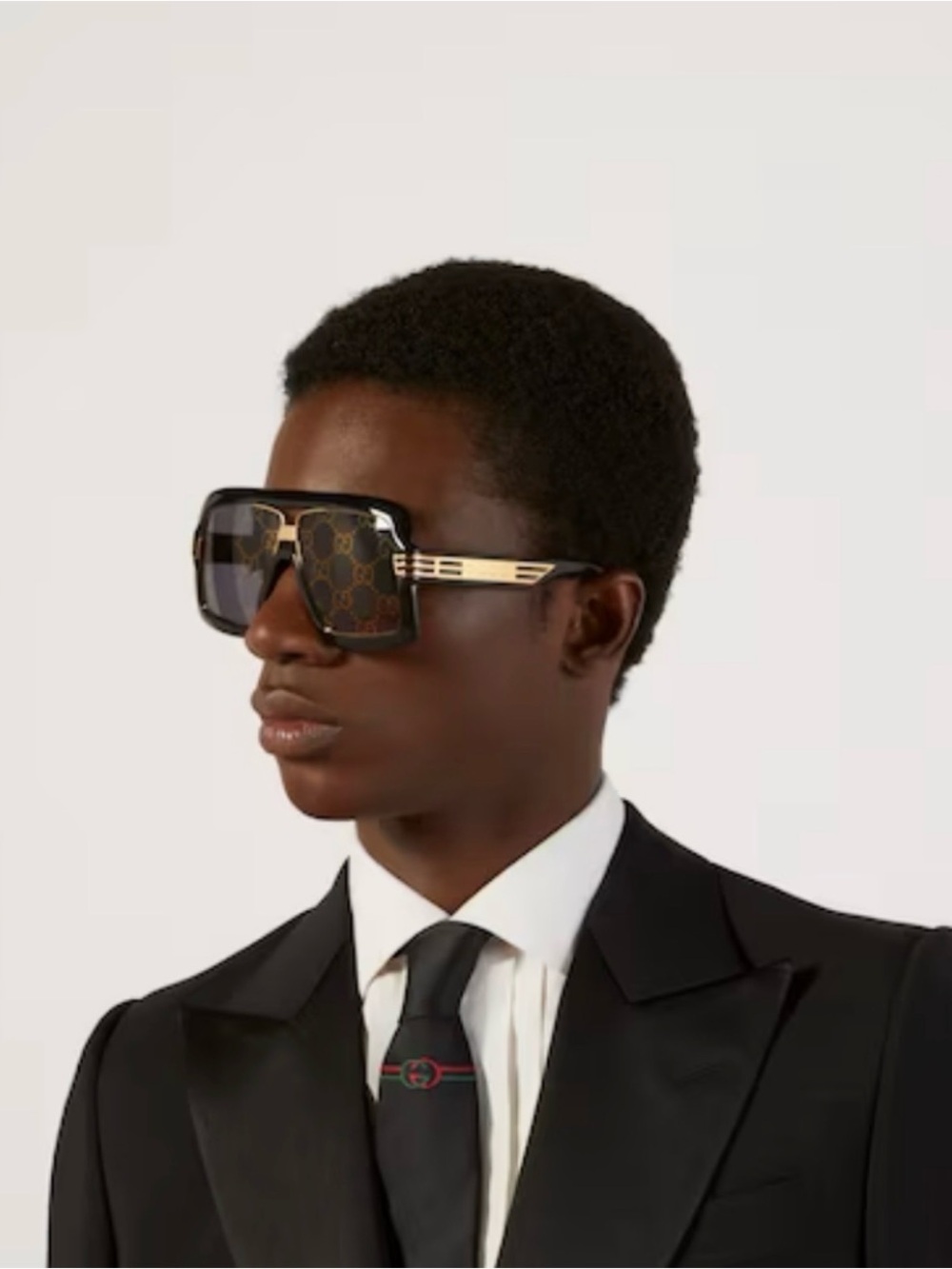 Gucci Square GG Motif Sunglasses - FULL BOUTIQUE SET - Pristine - Picture 4 of 10
